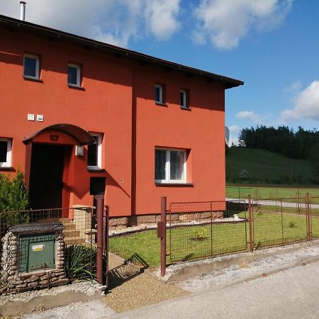 Ubytovani 67 Willa Kuncice nad Labem Zewnętrze zdjęcie