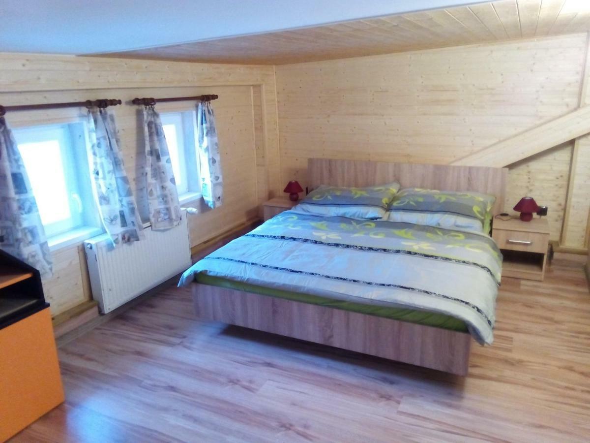 Ubytovani 67 Willa Kuncice nad Labem Zewnętrze zdjęcie